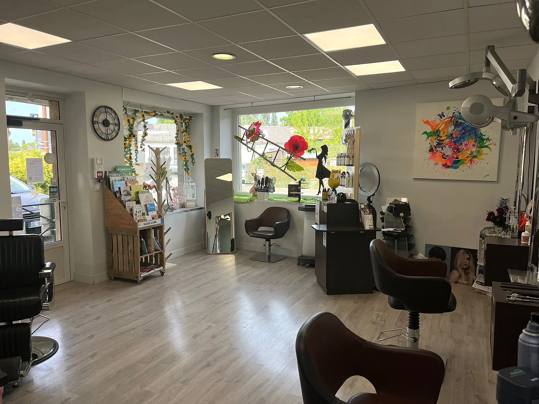 Vue générale du salon JUSTY'L à Alixan